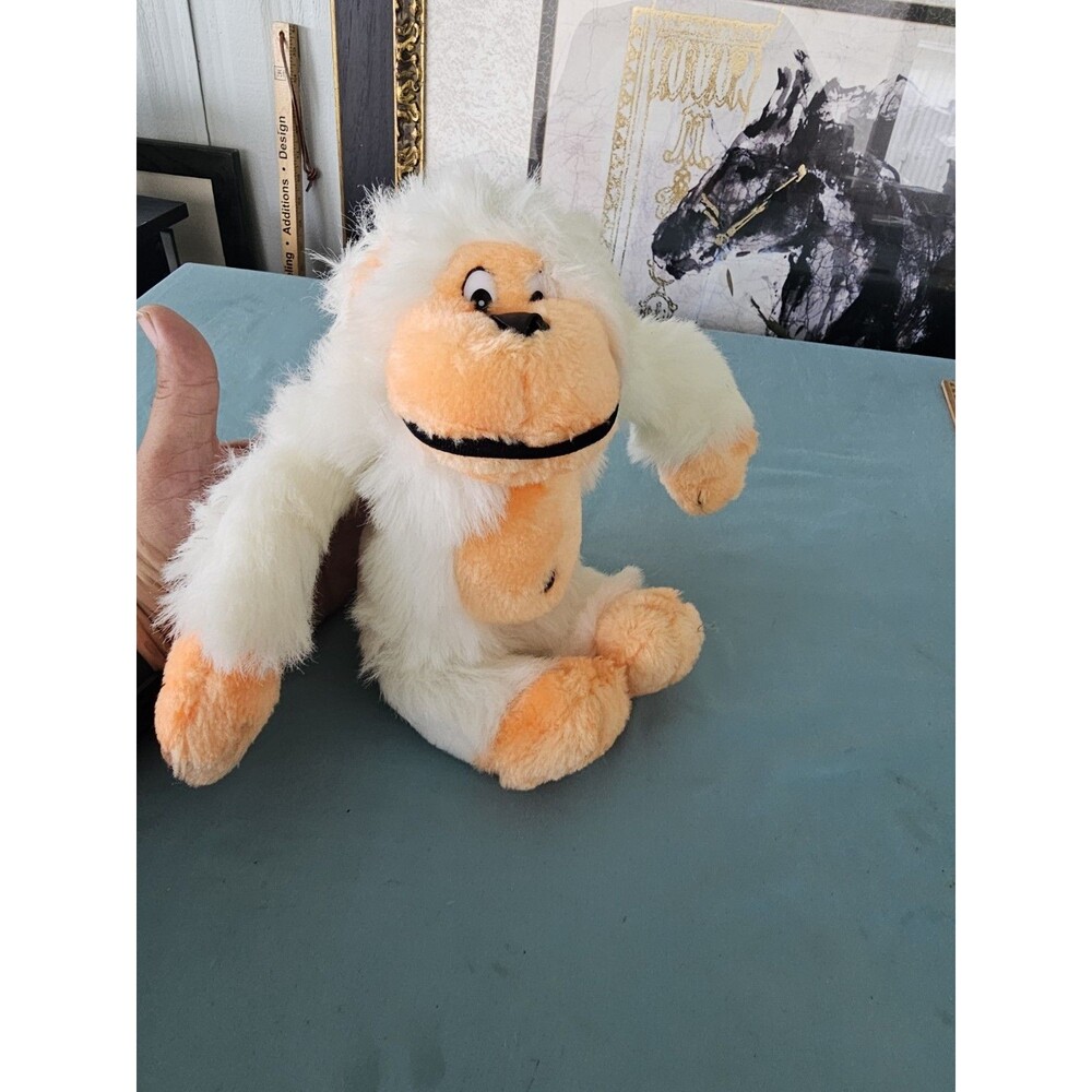 Vintage 1992 Liberty Toy Co. White Ape Gorilla Monkey Plush 8” Tall Arms Move